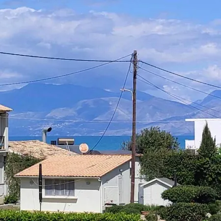 Agapi Acharavi A 50m De La Mer, 400m Du Centre Apartment