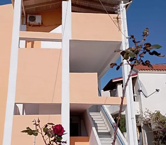 Appartement Agapi Acharavi à 50m De La Mer, 400m Du Centre Akharavi