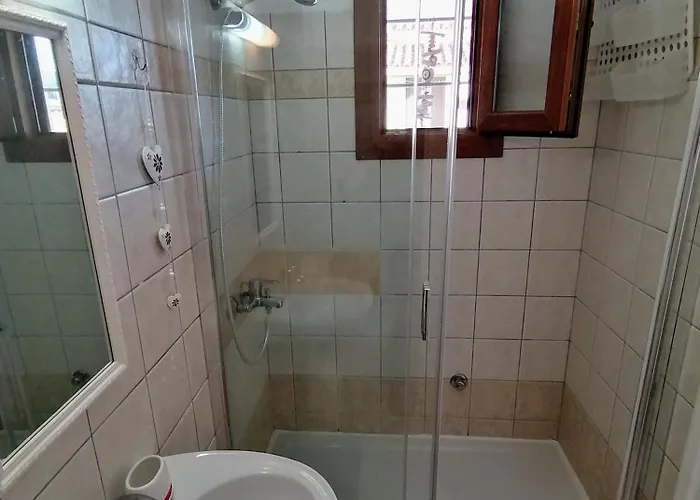 Appartement Agapi Acharavi à 50m De La Mer, 400m Du Centre *